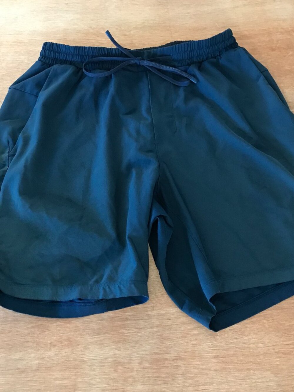 Lululemon Channel Cross Swim Shorts Men M Blue Tie Waist Zip Pocket Beach 19725